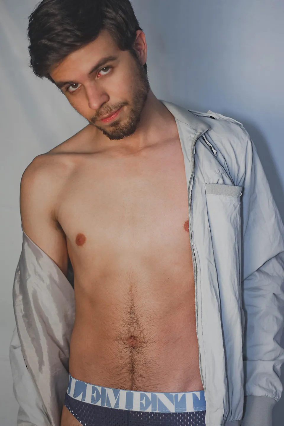 Es - Photo #34944