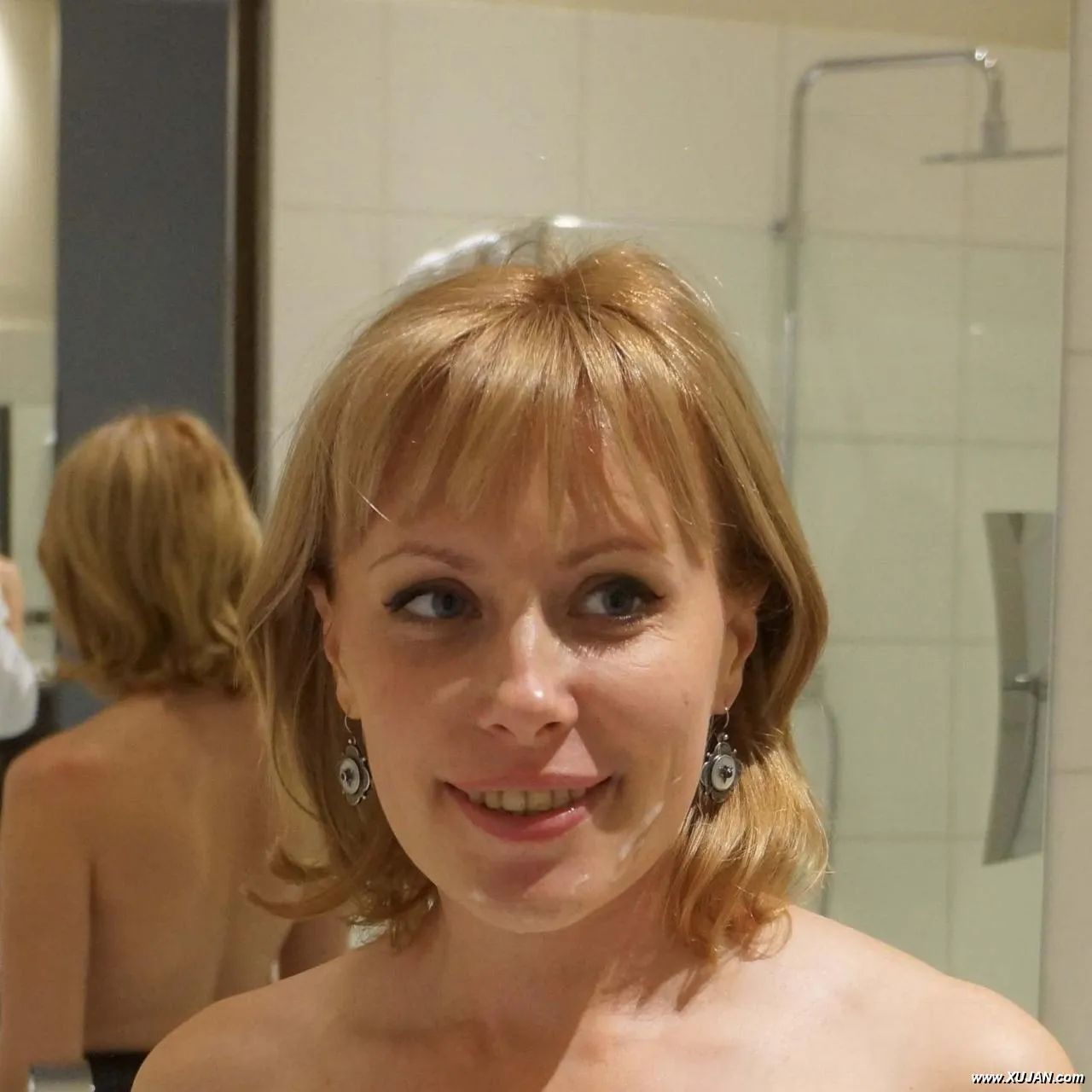 she is dumb but well trained - Photo #47549