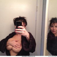 Collection of nude MILF selfies