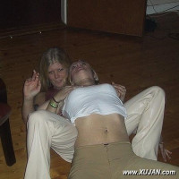 Messi ex girlfriends possing to camera