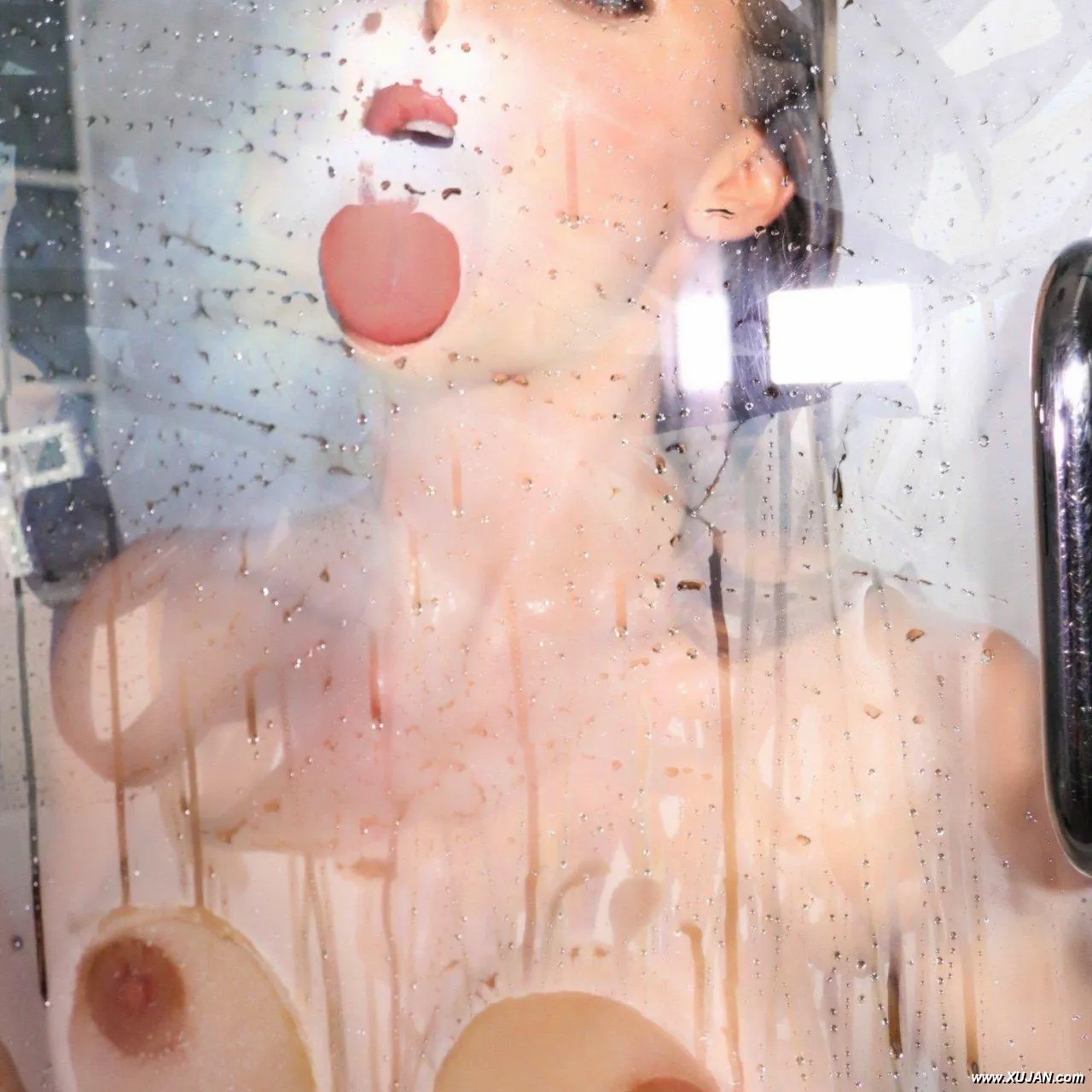 Nicole Aniston takes a hot shower - Photo #53590