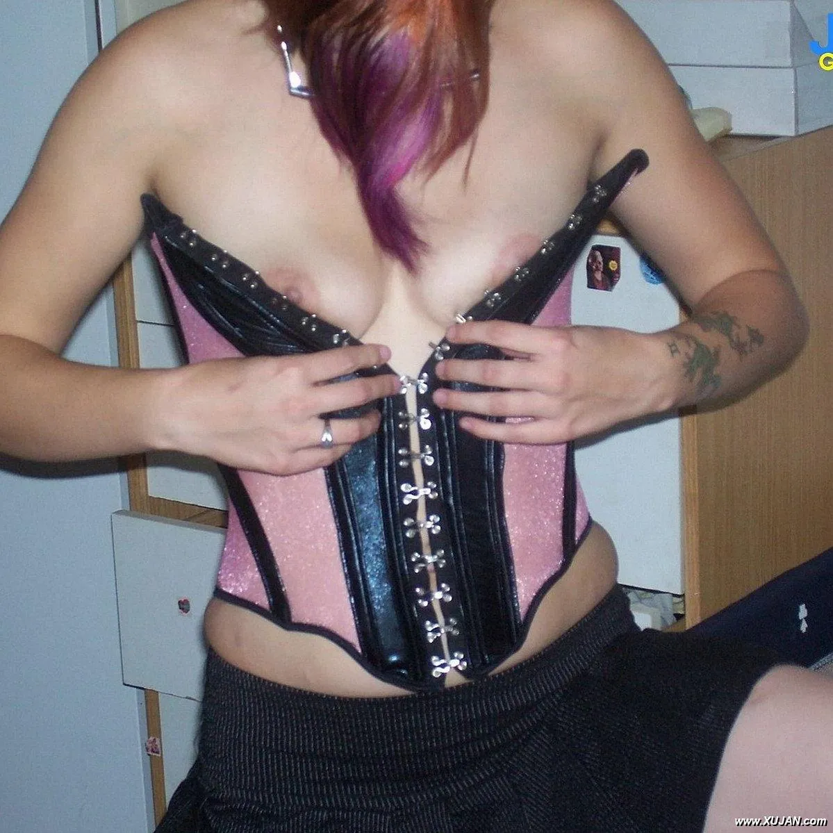 Nice teen girl shows her body - Photo #60019