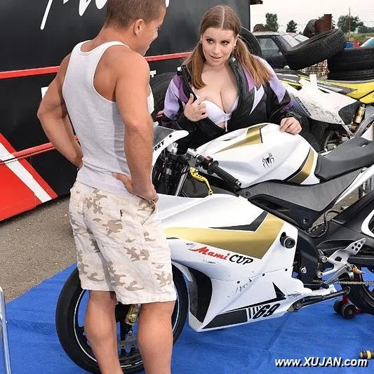 Bikers Make Her Wet - Photo #61496
