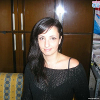 Hot teen brunette exposing her pussy