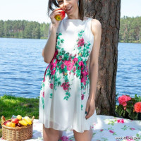 Hotty posing by a tree