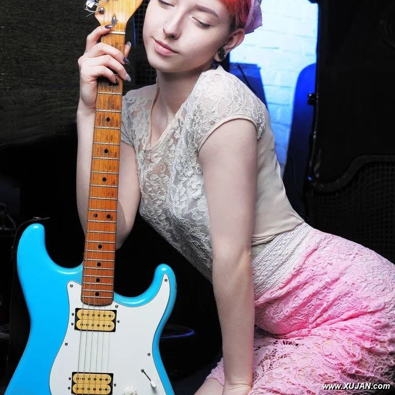 A sexy swing - Photo #77776