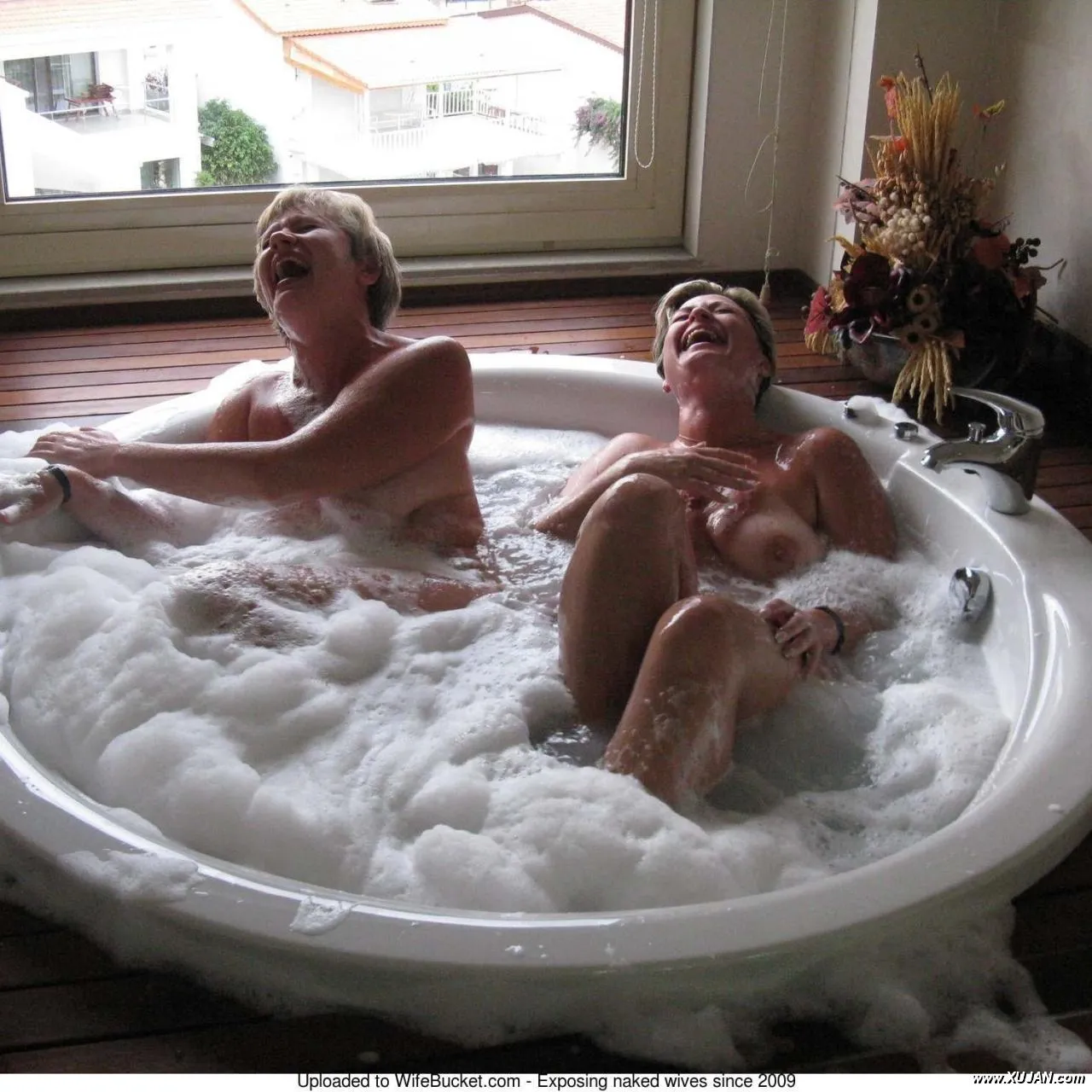 Sharing my wife with other mature women - Photo #78870