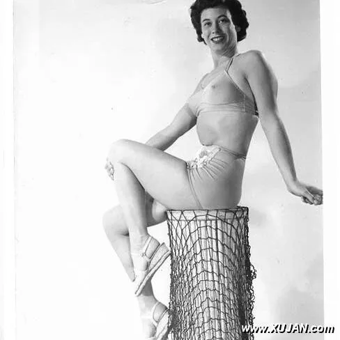 Vintage women  no nudes here - Photo #84896