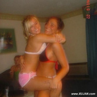 real girlfriends exhibionist shots