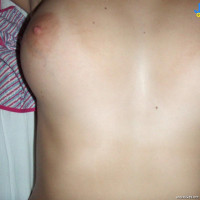 Busty teen girl exposing her sexy body