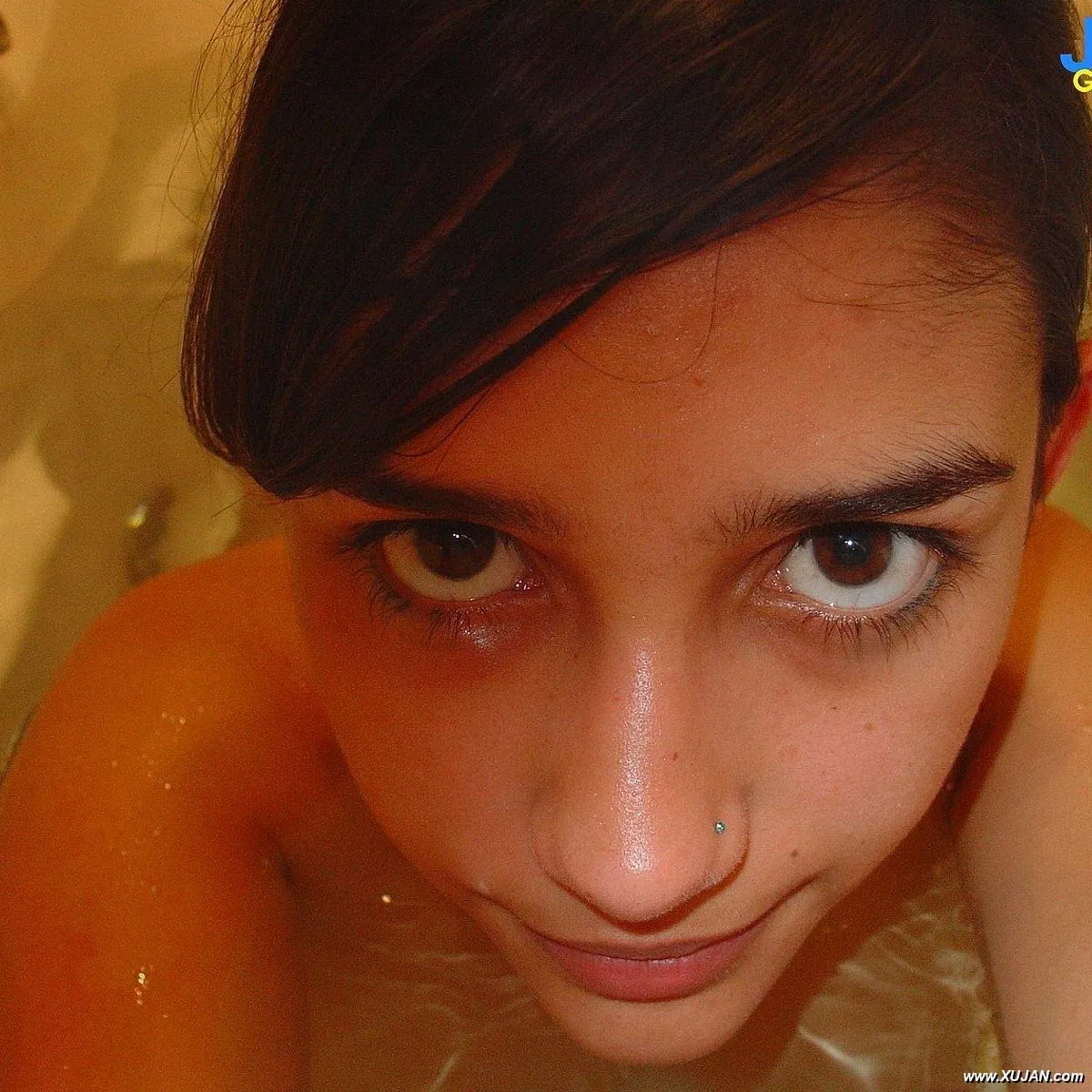 Nude amateur selfies in the bathtub - Photo #91176