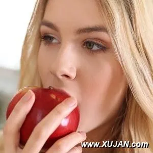 The Apple Of My Pussy - Photo #94126