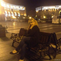 В центре Еревана в кафе
