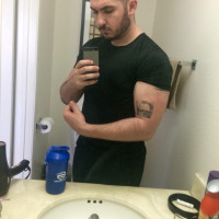 I love hot men (I am in one of the photos)