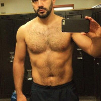 I love hot men (I am in one of the photos)