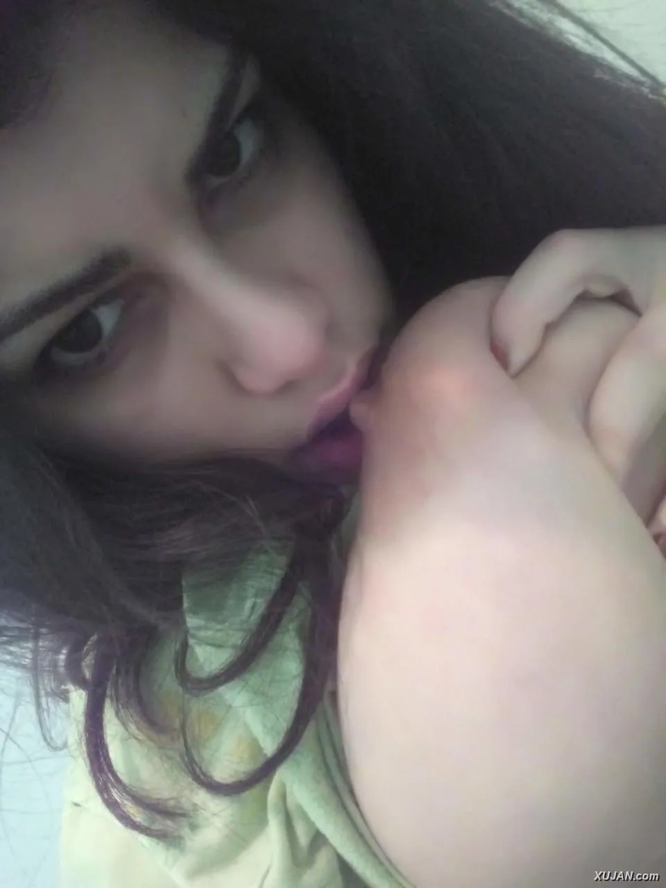 ))) - Photo #23509