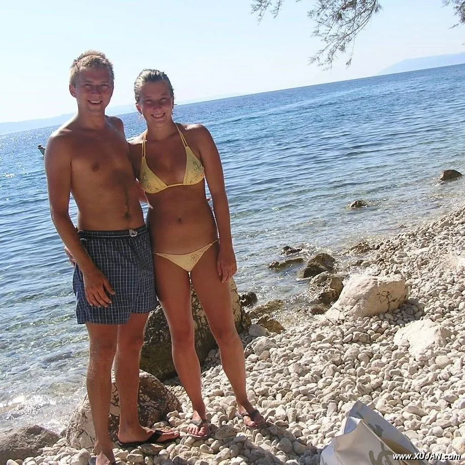 Young nudist couple posing outdoors - Photo #99868