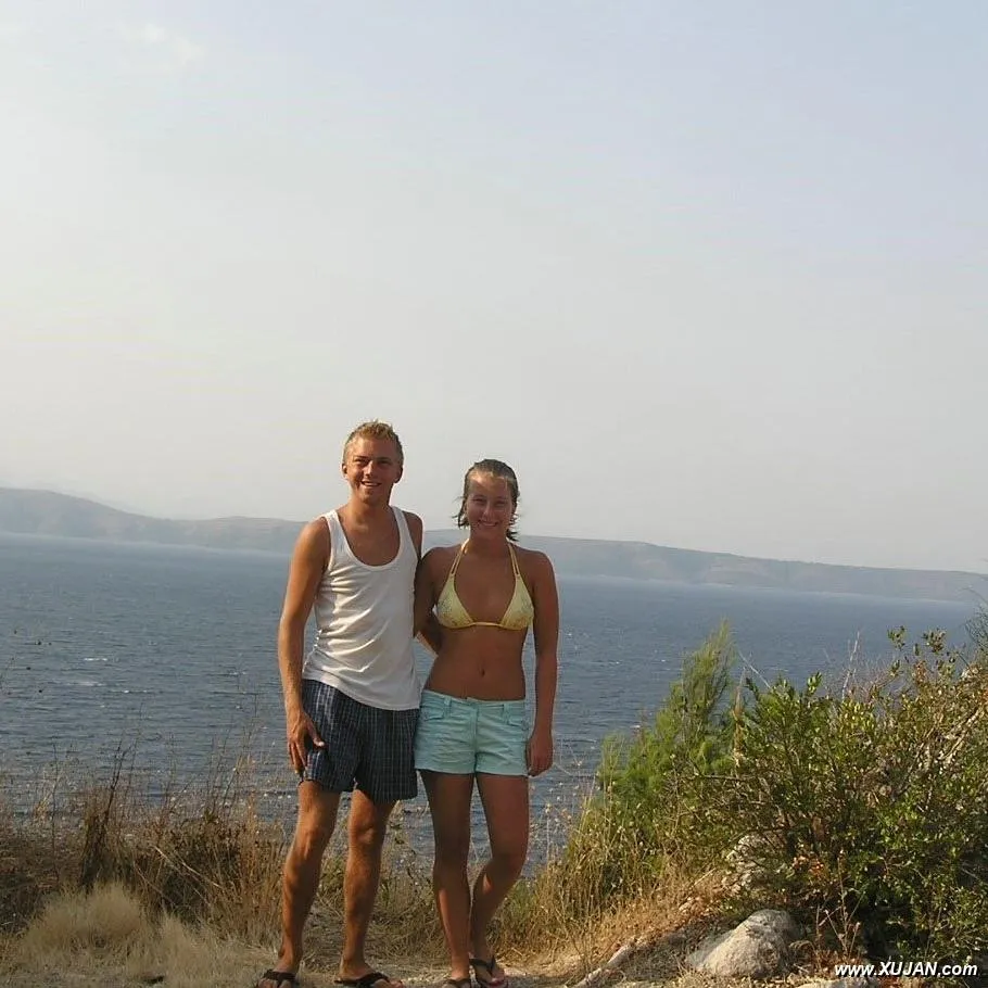 Young nudist couple posing outdoors - Photo #99870