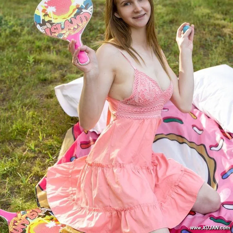 Model loves playing - Photo #103611