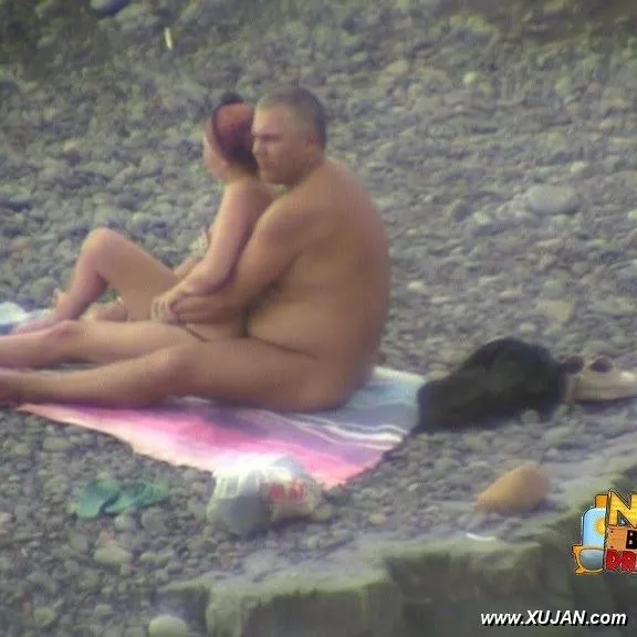 Hot couple has quickie out in the open - Photo #110318