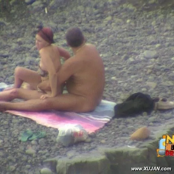Hot couple has quickie out in the open - Photo #110319