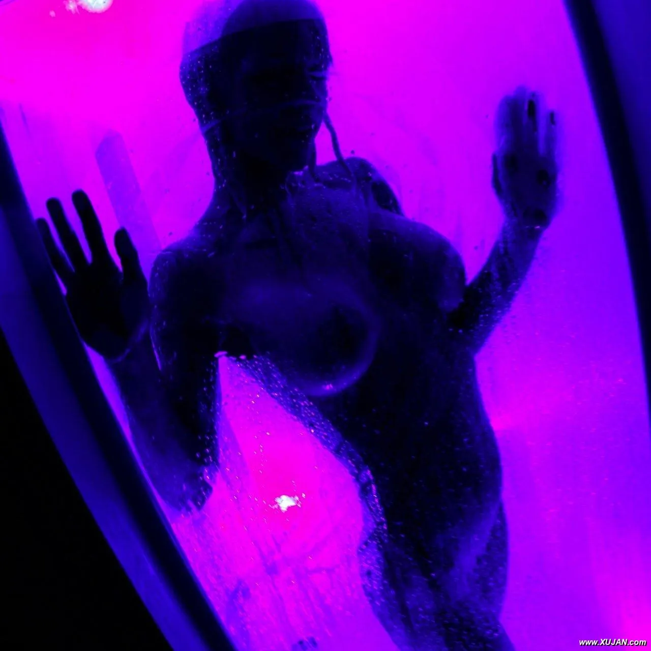 Sexy Sammie takes a shower - Photo #113846