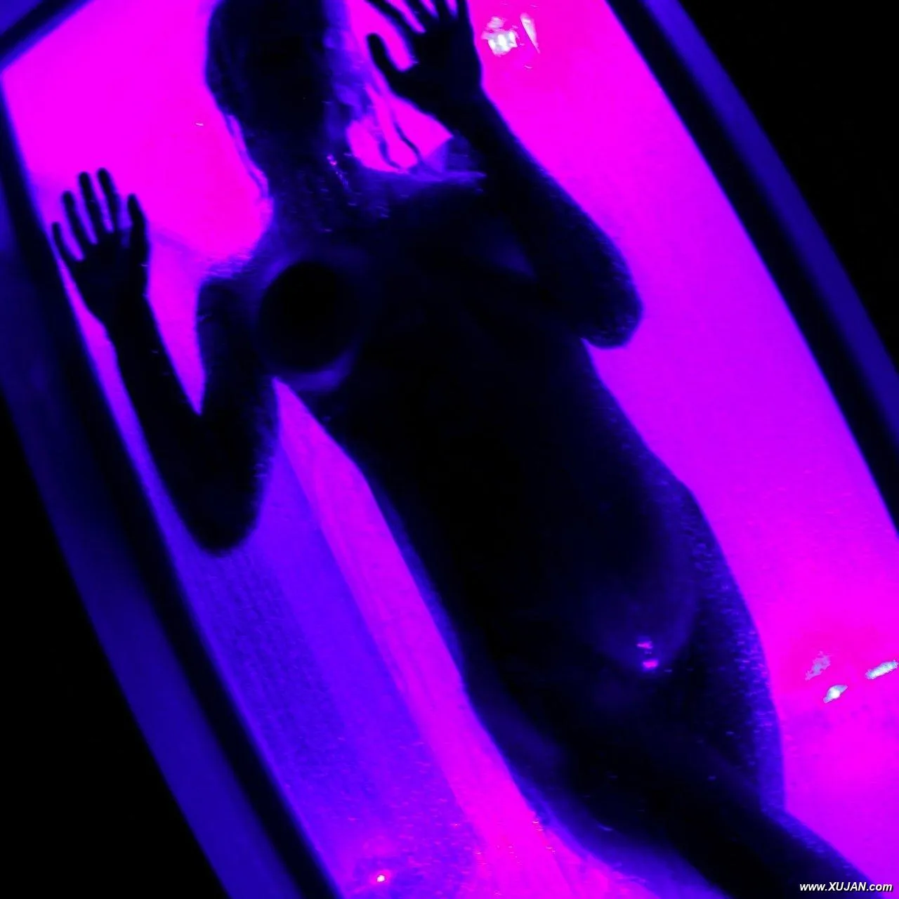 Sexy Sammie takes a shower - Photo #113847