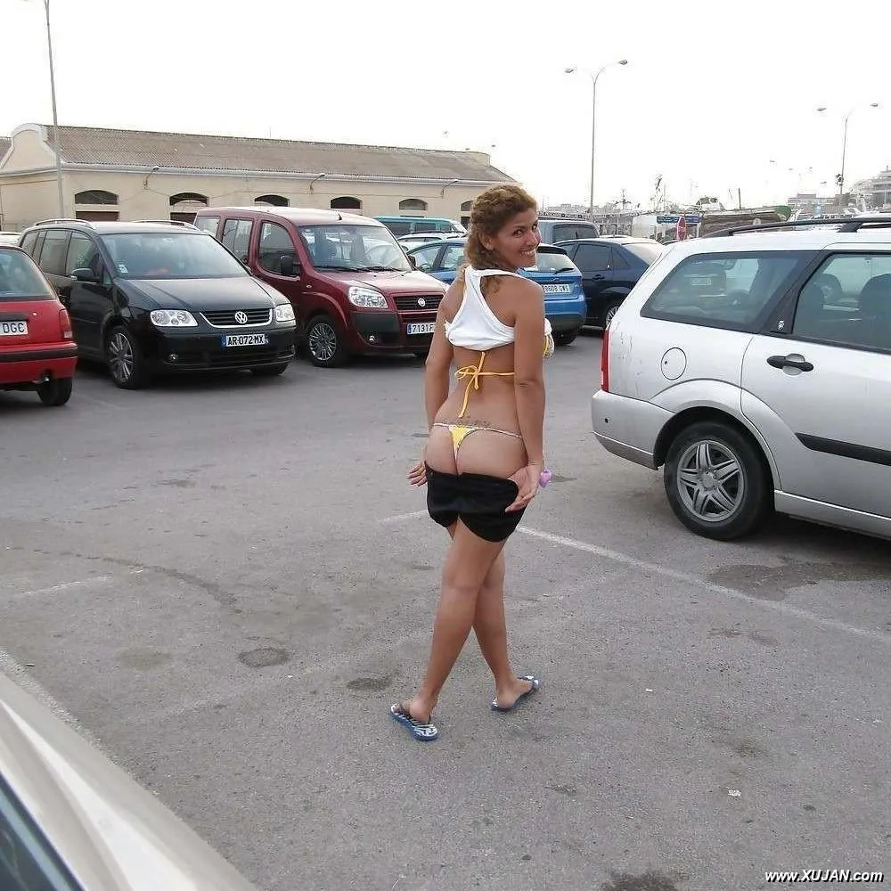 Spanish bimbo whoring for hubby - Photo #124943