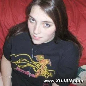 Really hot GF giving blowjob and swallowing - Photo #130872