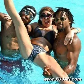 Sun sand and big black cocks  what more can a cheating wife want - Photo #130969
