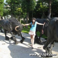 Horny young girl shows her hairy cunt in public