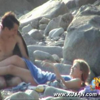 Young couple starts kissing and ends up fucking