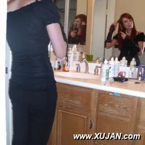Nicci behind scenes from her shooting what she doing before and during shoot - Photo #132655