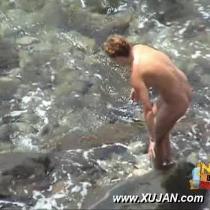 Horny husband likes watching his naked wife swimming - Photo #134145