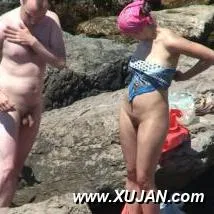Hot couple prepares for a naughty exercise - Photo #135227