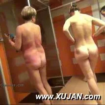 Hot grandma gets completely soaped up and sprinkled - Photo #136831