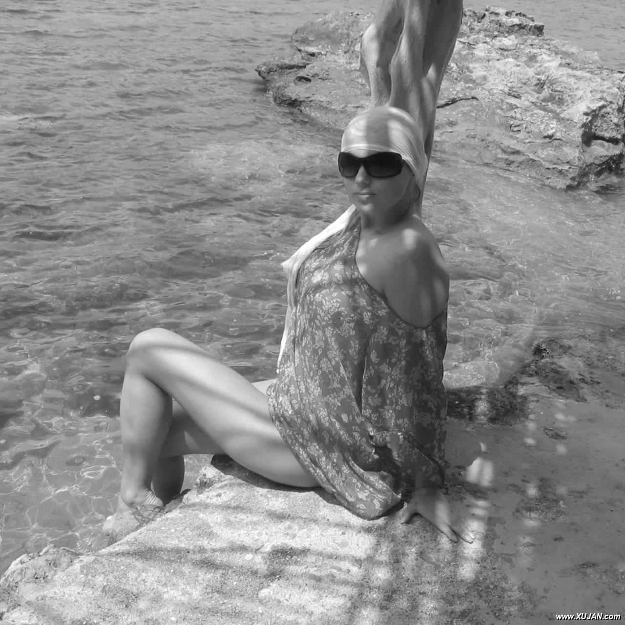 Beautiful young girls with big boobs posing outdoors - Photo #140690