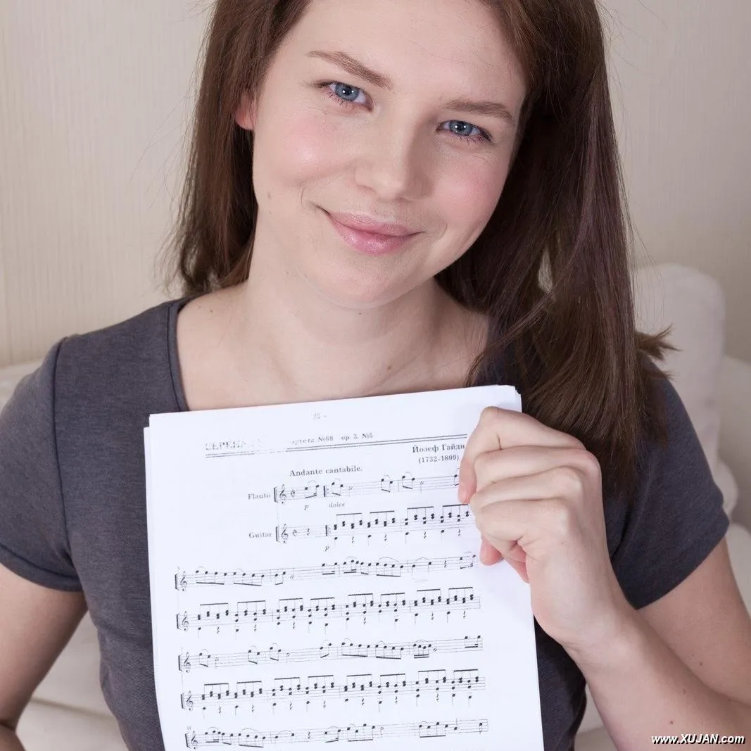 Kristina Amanda gets naked with music notes - Photo #141837