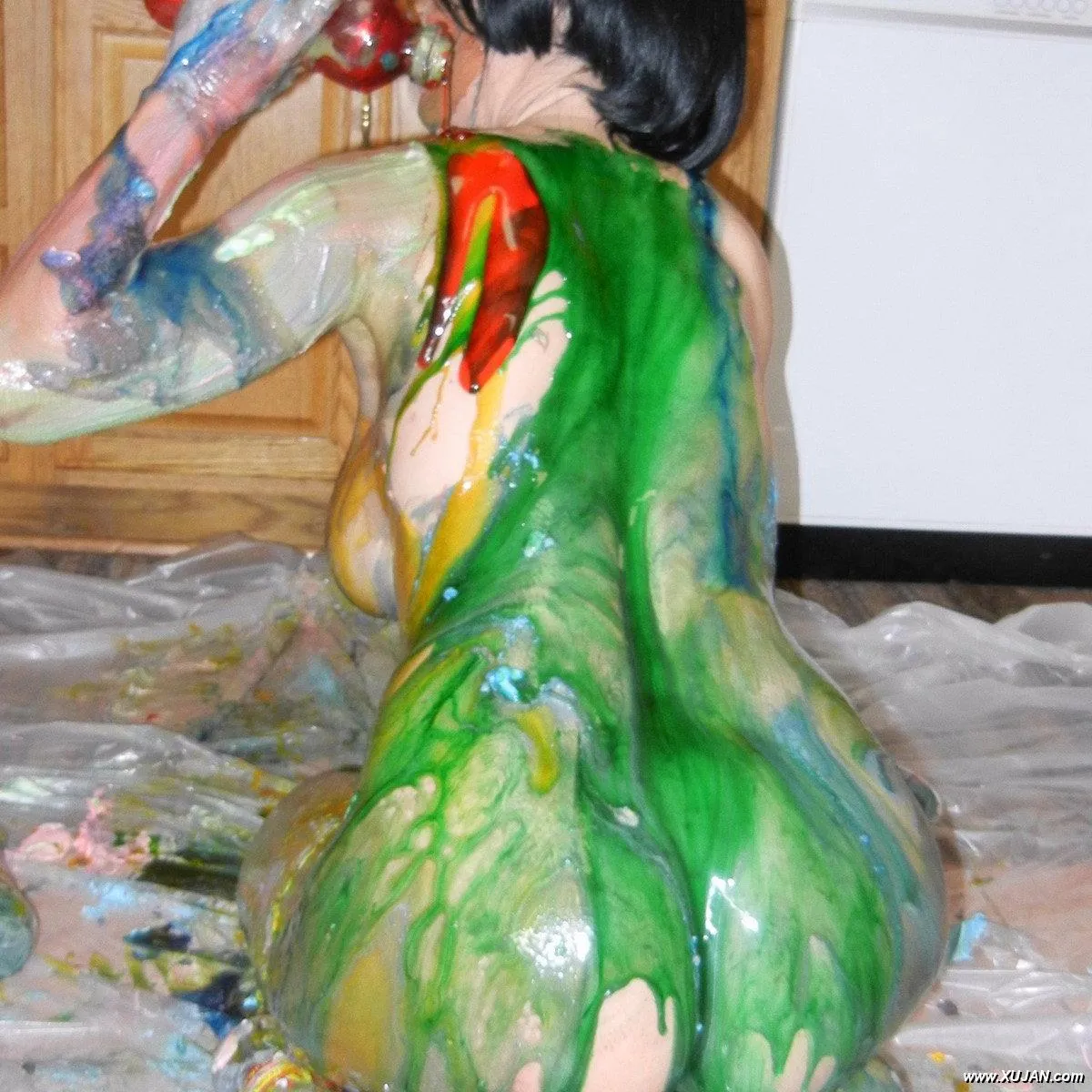Busty MILF Melissa gets sticky with corn syrup - Photo #146057