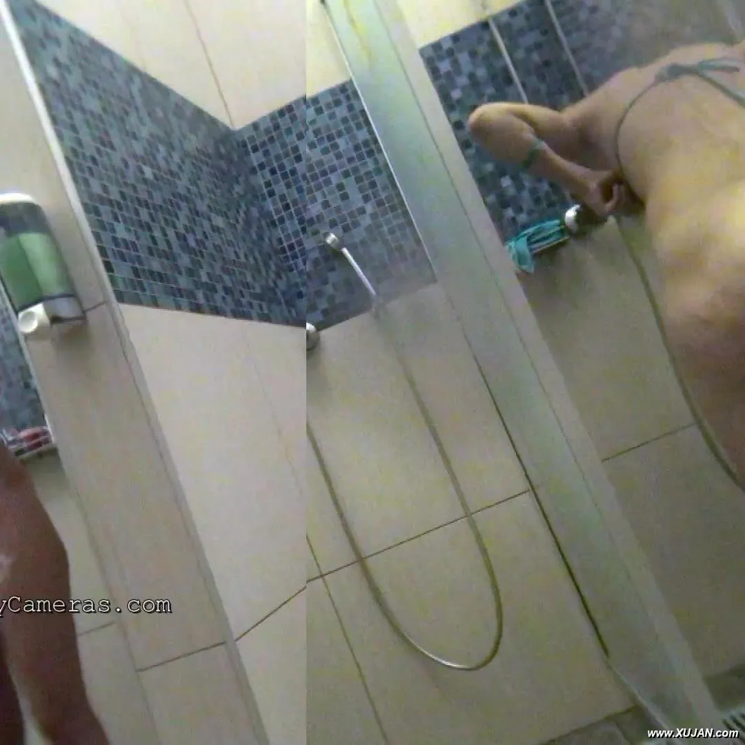 Bending over in all kinds of positions for proper washing - Photo #155587