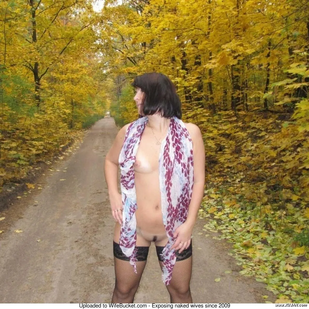 He shares and exposes his wife publicly - Photo #157329