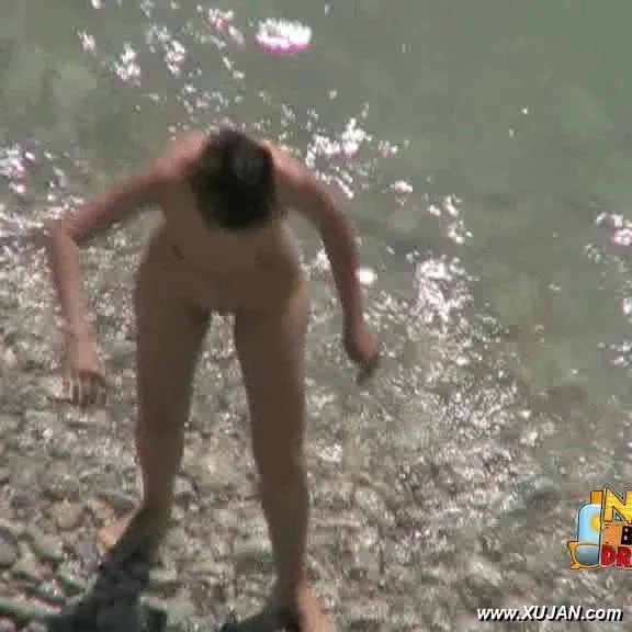 Hot brunette filmed while naked getting by the sea - Photo #166011