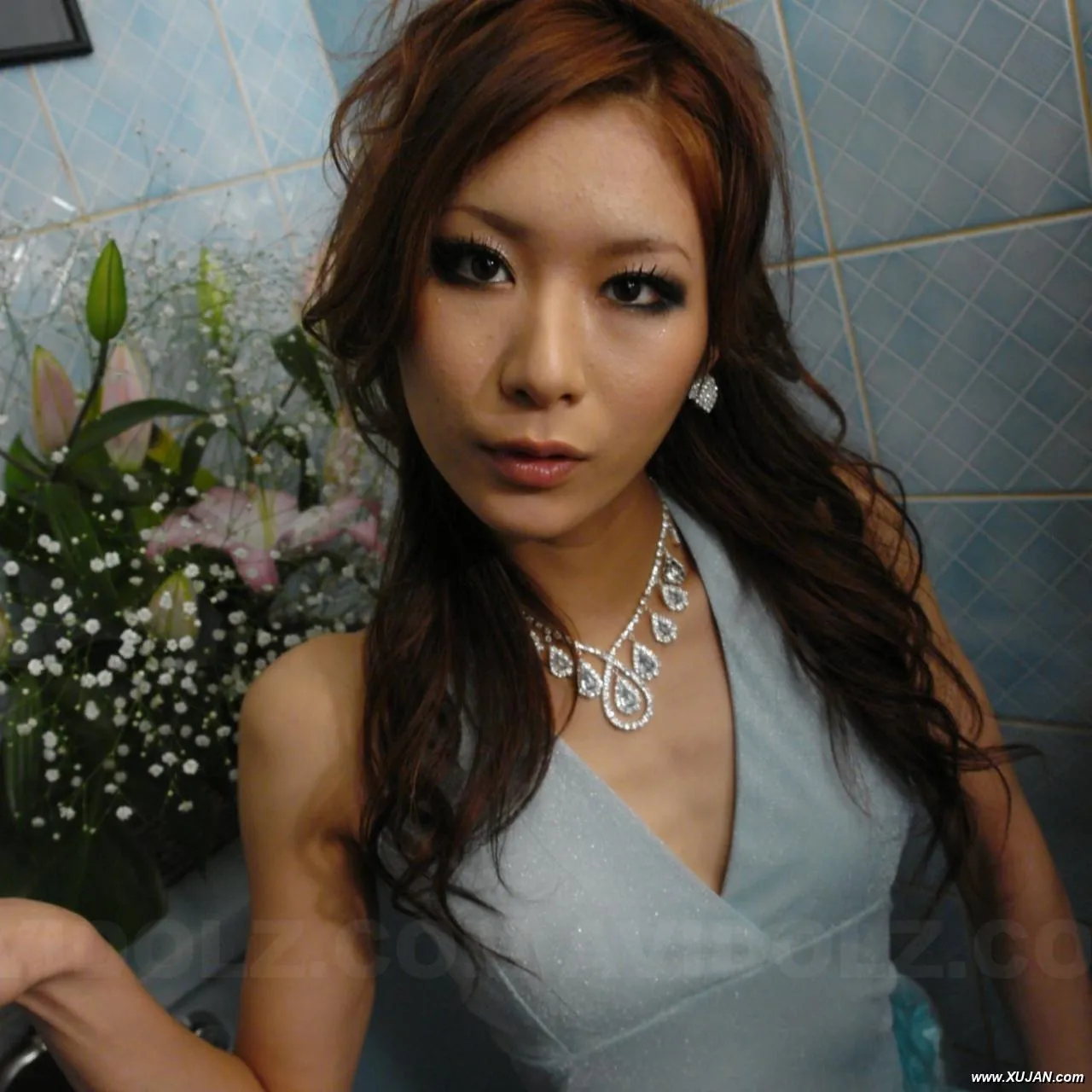 Hot Erena in elegant dress sucks cock and gets cum in her palms - Photo #171142