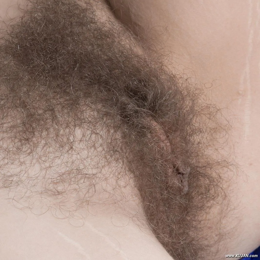 Pixxy strips naked while in her bathroom - Photo #176164