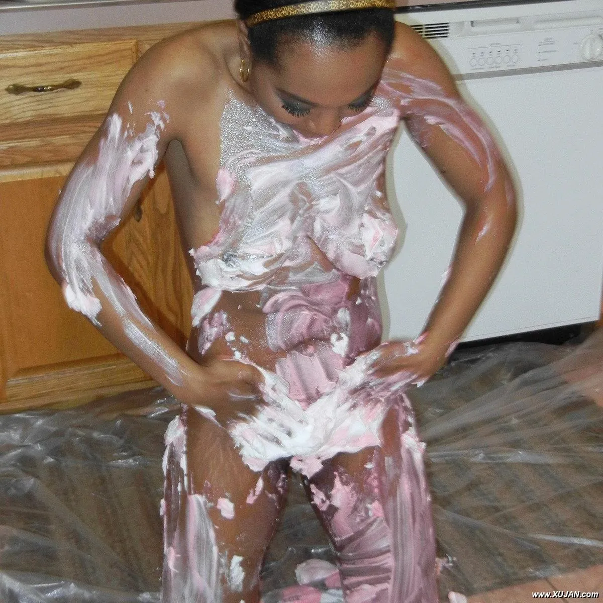 Ebony babe Kelly Styles covered in cream - Photo #183923