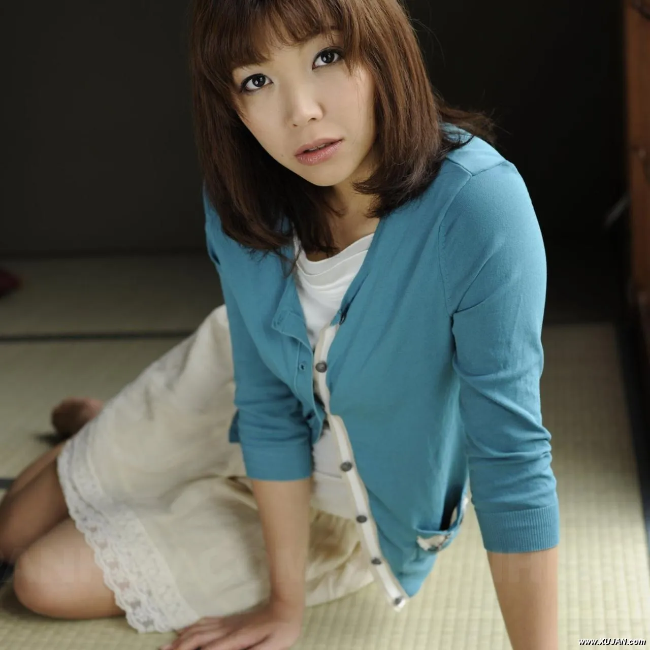 Juri Kitahara shows round tits with big nipples and trimmed pussy - Photo #188445