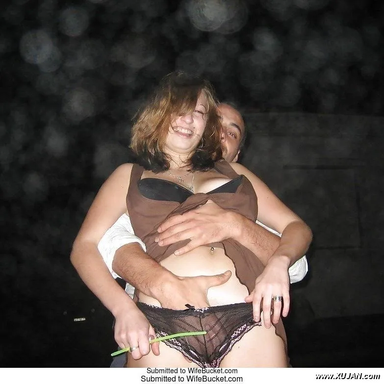 Amateur wives just before the gangbang - Photo #188992