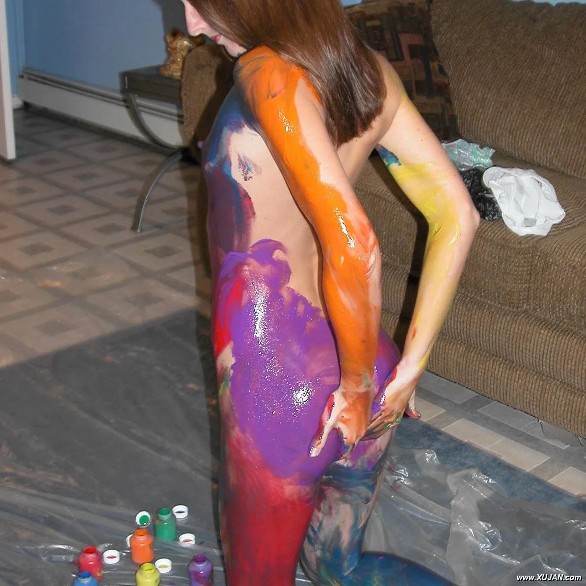 Cute college girl Summer gets erotic with body painting - Photo #189549