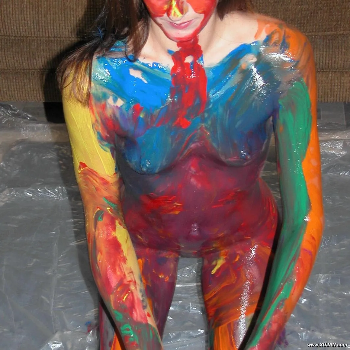 Cute college girl Summer gets erotic with body painting - Photo #189553