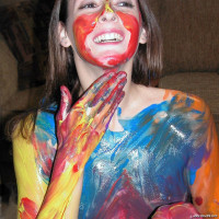 Cute college girl Summer gets erotic with body painting